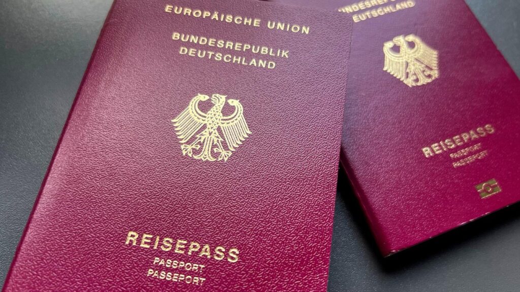 Reisepass in Großstädten beantragen – Berlin, Hamburg, Wiesbaden